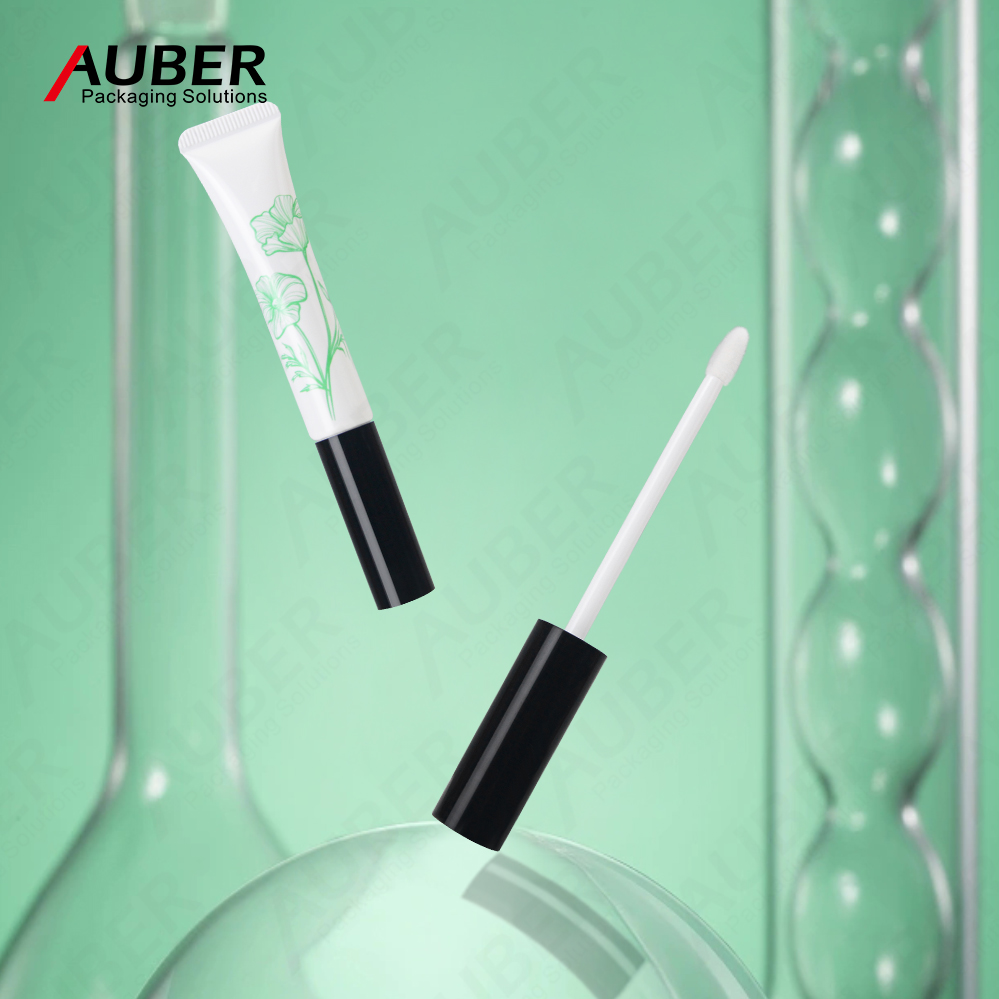 D16mm Lip Gloss Tube with Doe Foot Applicator